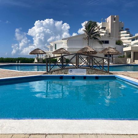 Cancun Oceanfront, Entire Apartment Exterior photo