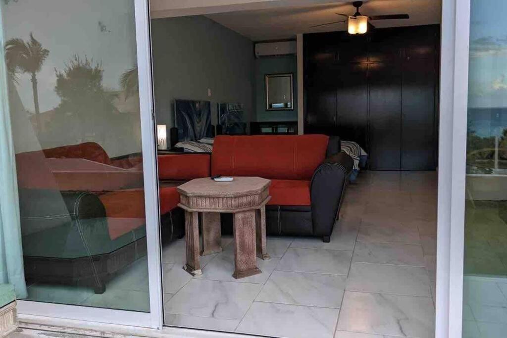 Cancun Oceanfront, Entire Apartment Exterior photo