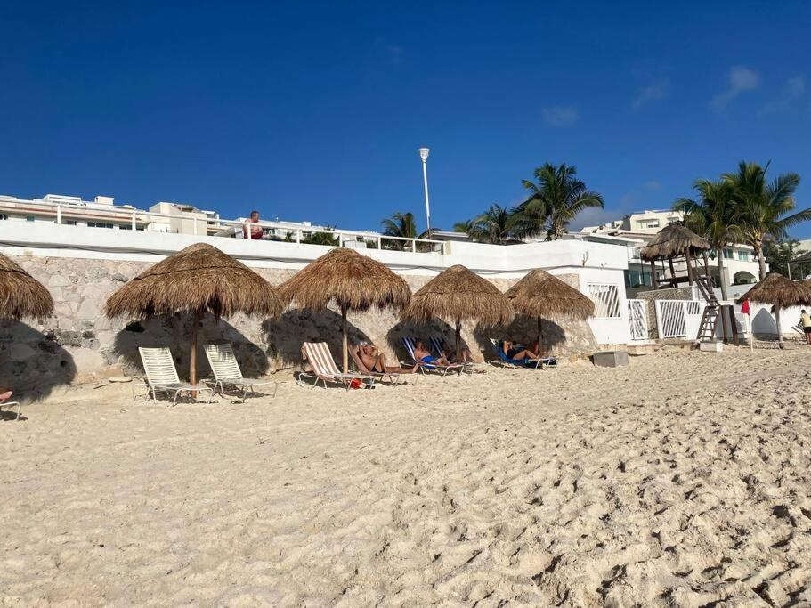 Cancun Oceanfront, Entire Apartment Exterior photo